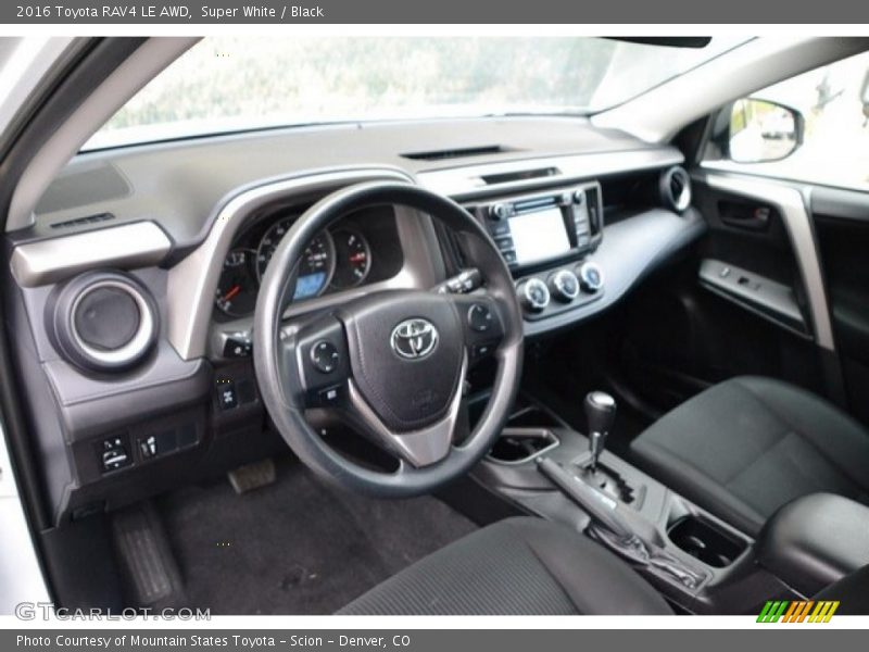 Super White / Black 2016 Toyota RAV4 LE AWD