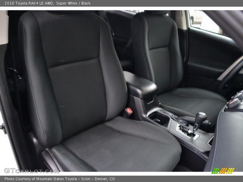 Super White / Black 2016 Toyota RAV4 LE AWD