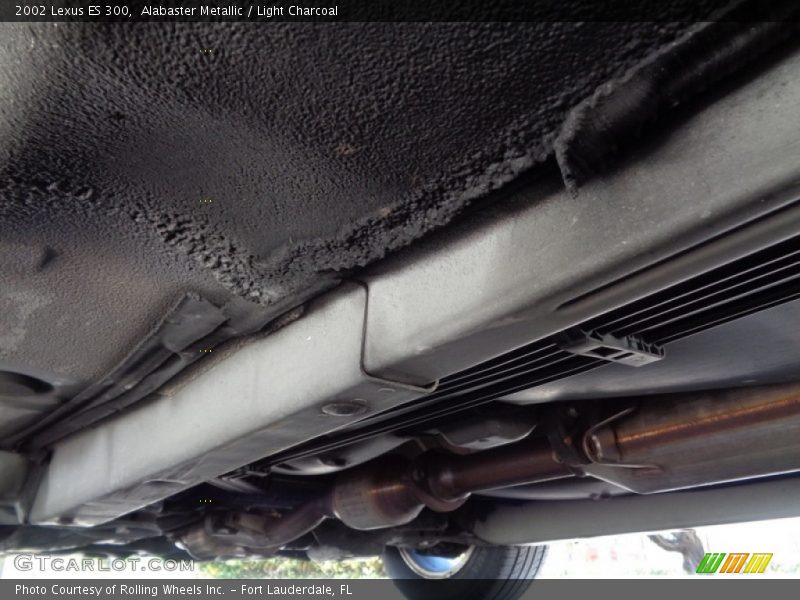 Alabaster Metallic / Light Charcoal 2002 Lexus ES 300