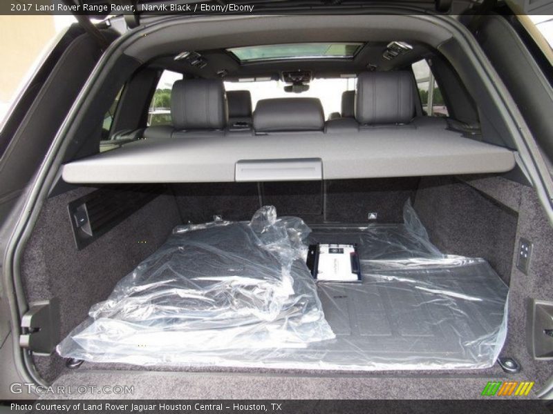 Narvik Black / Ebony/Ebony 2017 Land Rover Range Rover