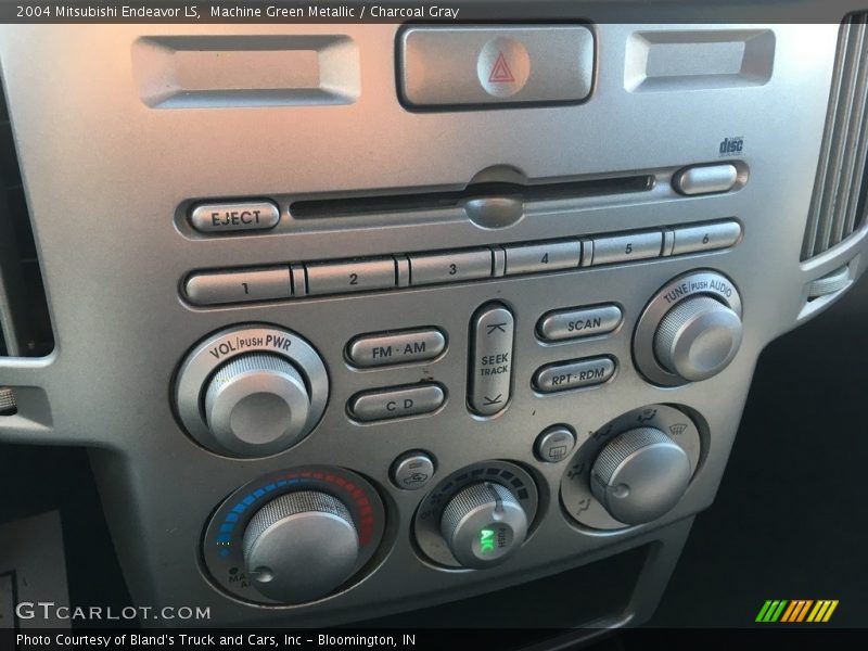 Machine Green Metallic / Charcoal Gray 2004 Mitsubishi Endeavor LS