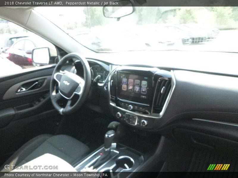 Pepperdust Metallic / Jet Black 2018 Chevrolet Traverse LT AWD
