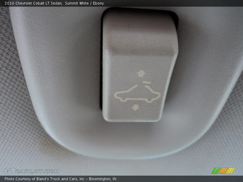 Summit White / Ebony 2010 Chevrolet Cobalt LT Sedan
