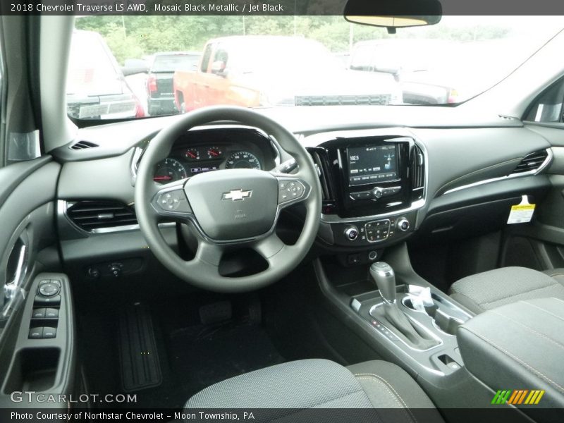 Dashboard of 2018 Traverse LS AWD