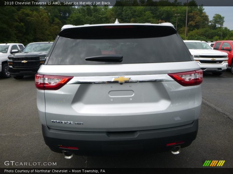 Silver Ice Metallic / Jet Black 2018 Chevrolet Traverse LS AWD
