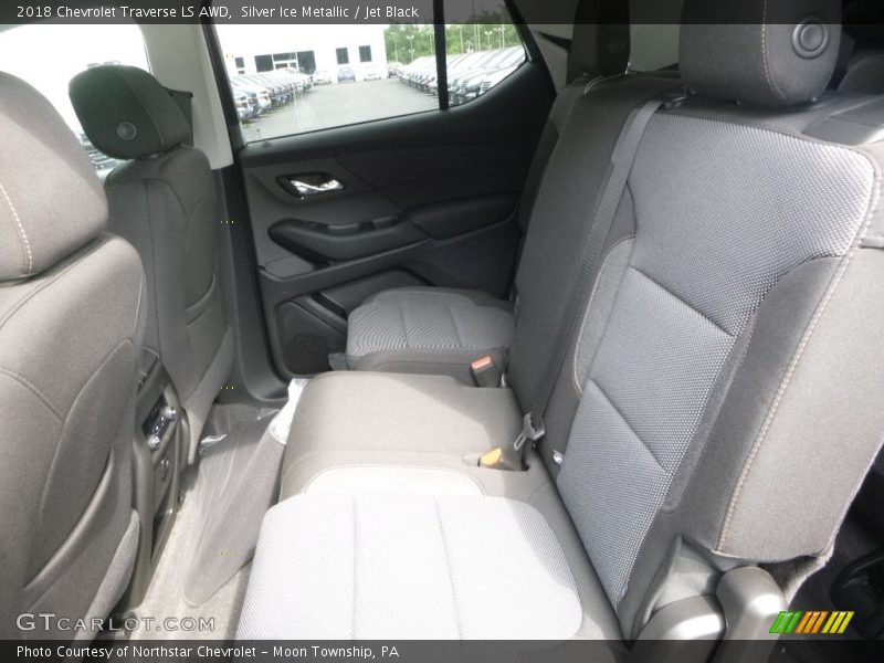 Silver Ice Metallic / Jet Black 2018 Chevrolet Traverse LS AWD