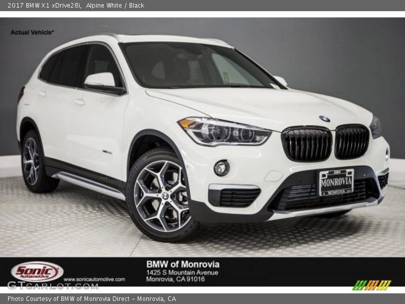 Alpine White / Black 2017 BMW X1 xDrive28i