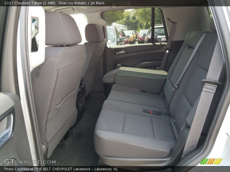 Silver Ice Metallic / Jet Black 2017 Chevrolet Tahoe LS 4WD