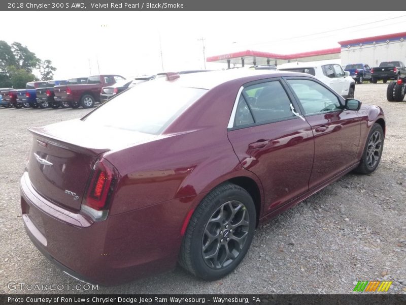 Velvet Red Pearl / Black/Smoke 2018 Chrysler 300 S AWD