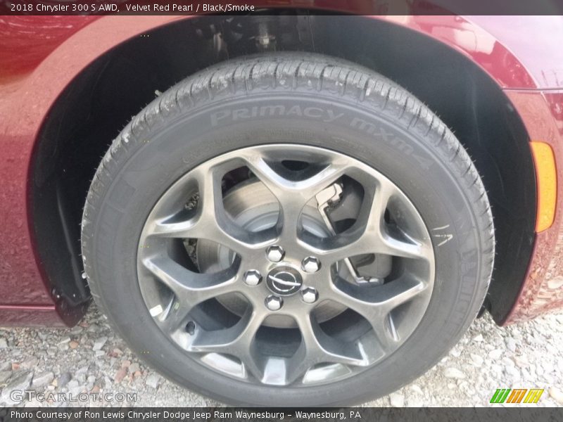 Velvet Red Pearl / Black/Smoke 2018 Chrysler 300 S AWD