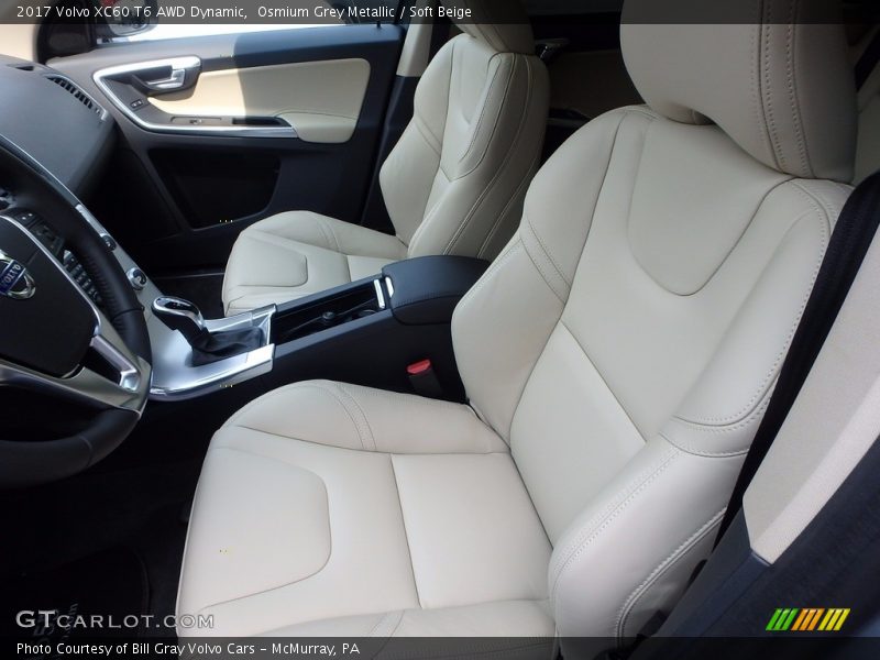 Front Seat of 2017 XC60 T6 AWD Dynamic