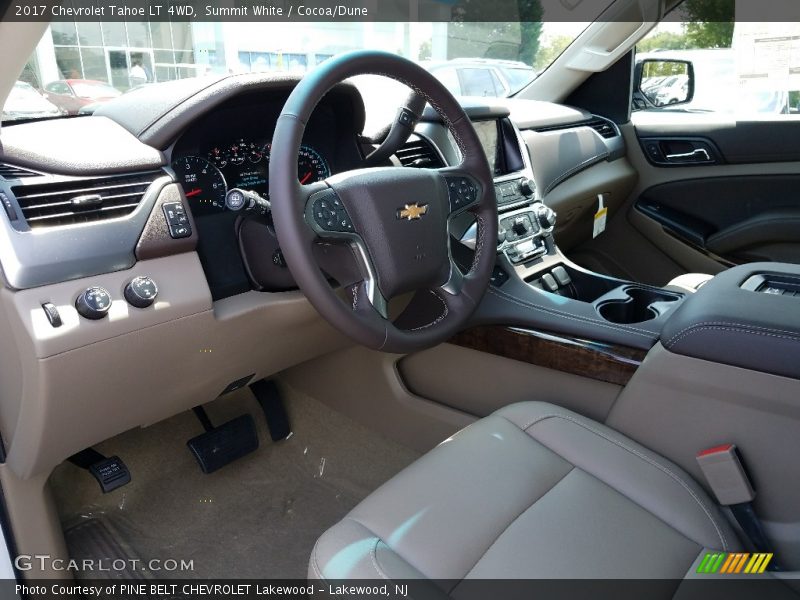Summit White / Cocoa/Dune 2017 Chevrolet Tahoe LT 4WD