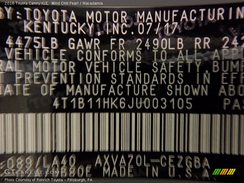 Wind Chill Pearl / Macadamia 2018 Toyota Camry XLE