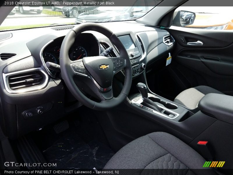 Pepperdust Metallic / Jet Black 2018 Chevrolet Equinox LT AWD