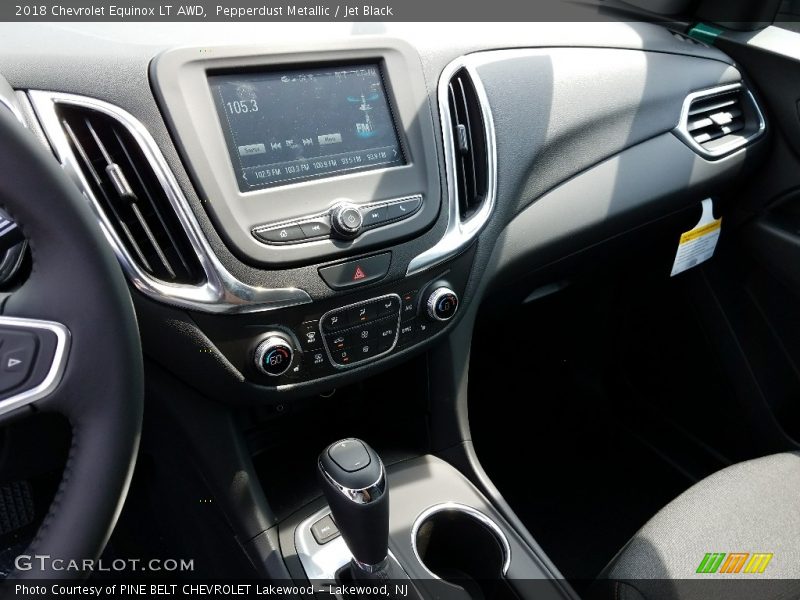 Pepperdust Metallic / Jet Black 2018 Chevrolet Equinox LT AWD