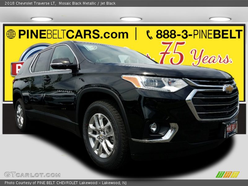 Mosaic Black Metallic / Jet Black 2018 Chevrolet Traverse LT