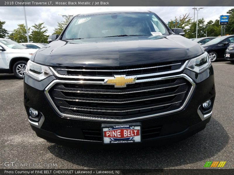 Mosaic Black Metallic / Jet Black 2018 Chevrolet Traverse LT