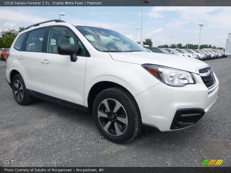 Crystal White Pearl / Platinum 2018 Subaru Forester 2.5i