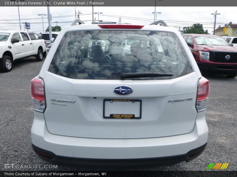 Crystal White Pearl / Platinum 2018 Subaru Forester 2.5i