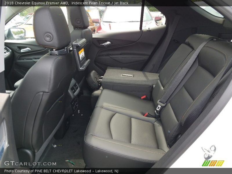 Iridescent Pearl Tricoat / Jet Black 2018 Chevrolet Equinox Premier AWD
