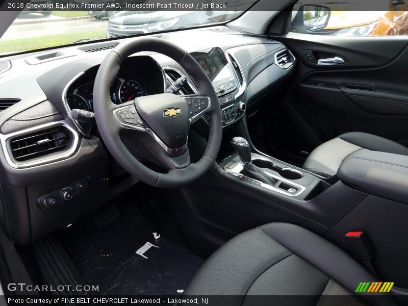 Iridescent Pearl Tricoat / Jet Black 2018 Chevrolet Equinox Premier AWD