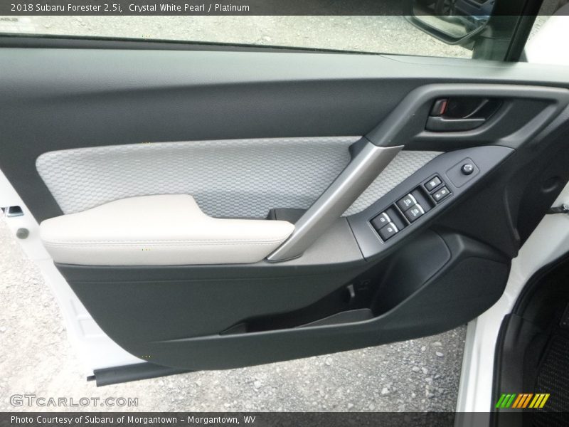 Crystal White Pearl / Platinum 2018 Subaru Forester 2.5i