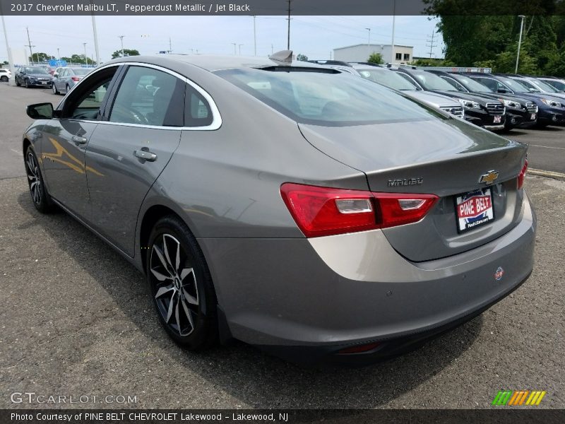 Pepperdust Metallic / Jet Black 2017 Chevrolet Malibu LT