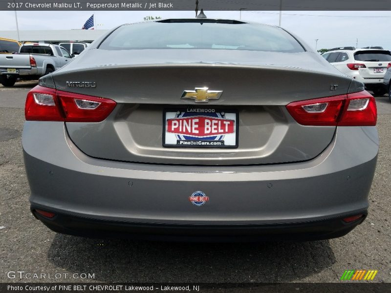 Pepperdust Metallic / Jet Black 2017 Chevrolet Malibu LT