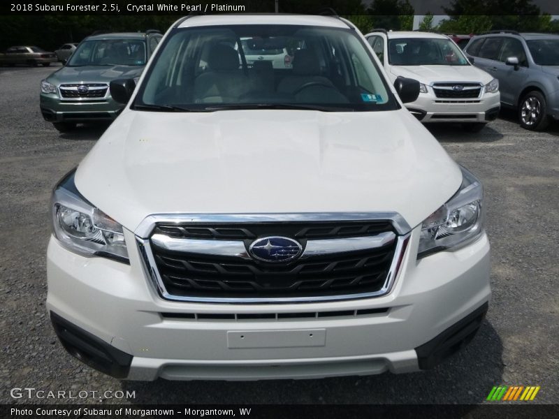 Crystal White Pearl / Platinum 2018 Subaru Forester 2.5i