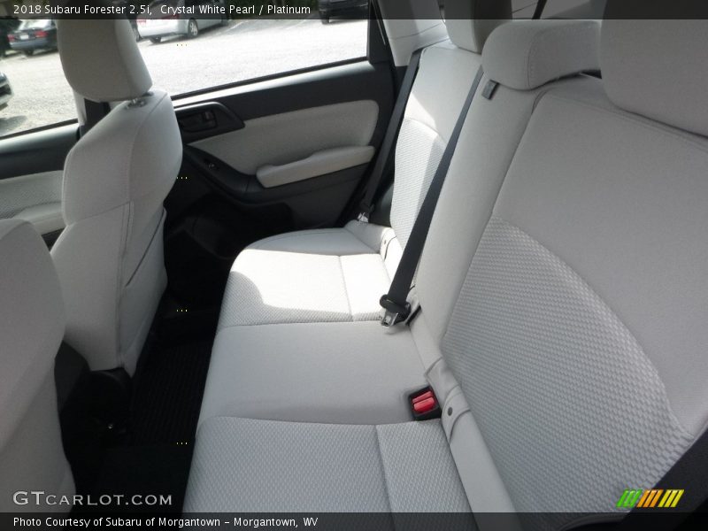 Crystal White Pearl / Platinum 2018 Subaru Forester 2.5i