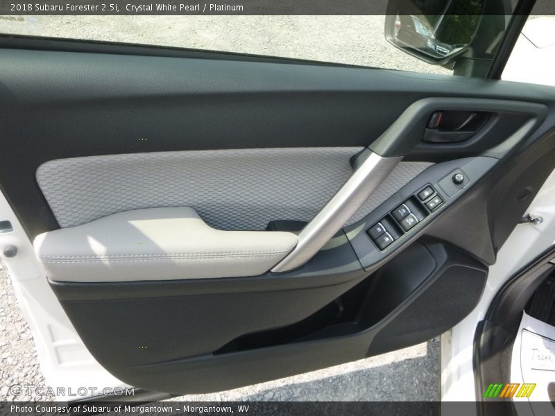Crystal White Pearl / Platinum 2018 Subaru Forester 2.5i