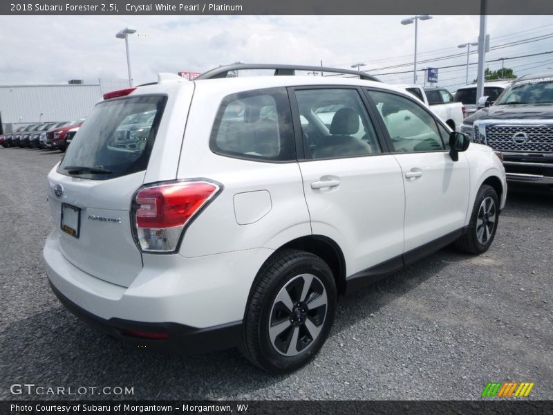 Crystal White Pearl / Platinum 2018 Subaru Forester 2.5i