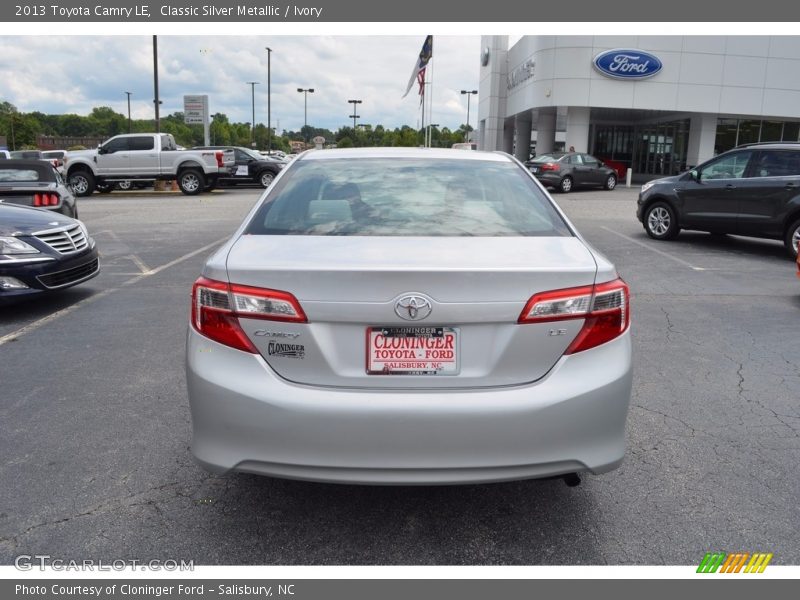 Classic Silver Metallic / Ivory 2013 Toyota Camry LE