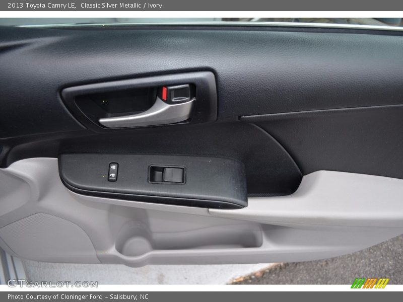 Classic Silver Metallic / Ivory 2013 Toyota Camry LE