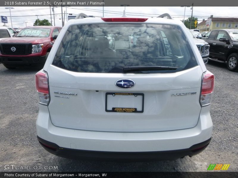 Crystal White Pearl / Platinum 2018 Subaru Forester 2.5i