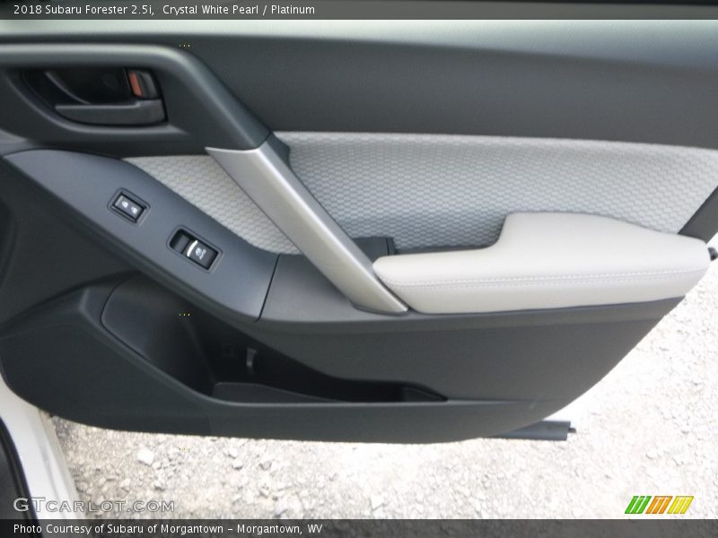 Crystal White Pearl / Platinum 2018 Subaru Forester 2.5i