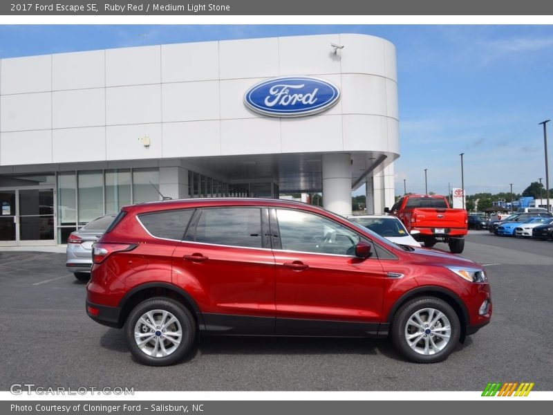 Ruby Red / Medium Light Stone 2017 Ford Escape SE
