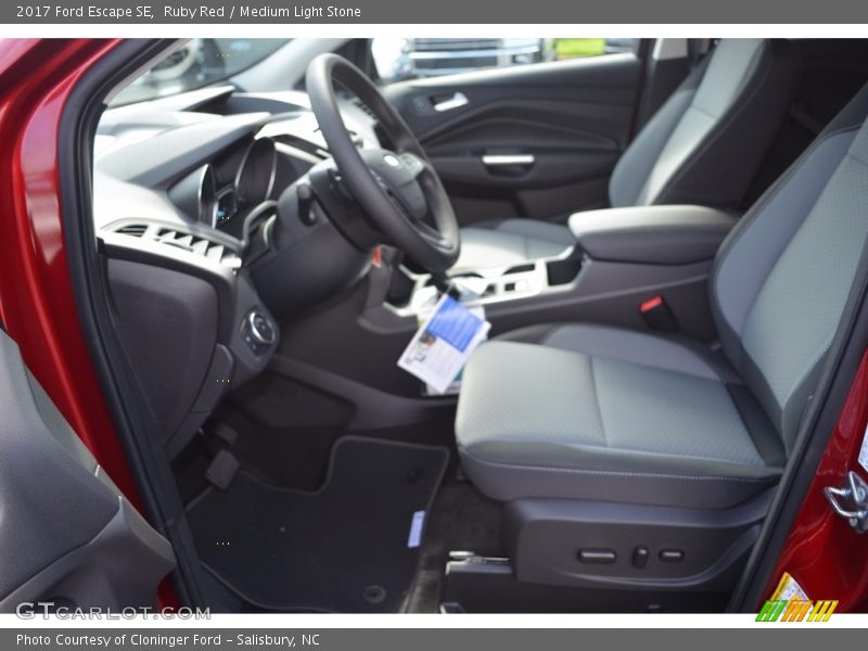 Ruby Red / Medium Light Stone 2017 Ford Escape SE