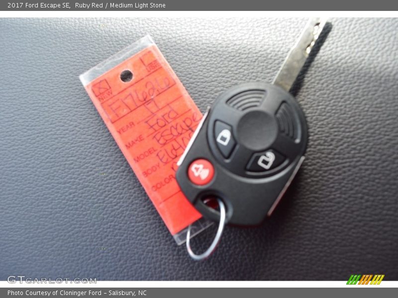 Ruby Red / Medium Light Stone 2017 Ford Escape SE