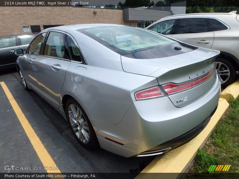Ingot Silver / Light Dune 2014 Lincoln MKZ FWD
