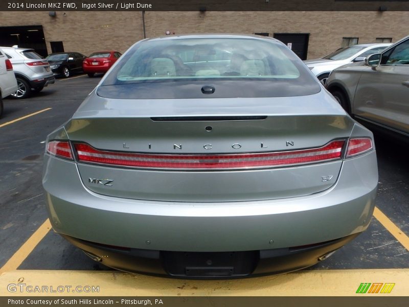 Ingot Silver / Light Dune 2014 Lincoln MKZ FWD