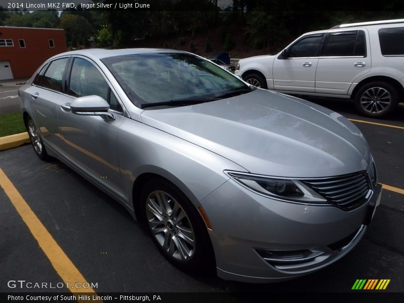 Ingot Silver / Light Dune 2014 Lincoln MKZ FWD