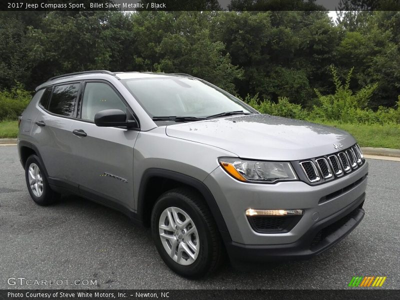 Front 3/4 View of 2017 Compass Sport