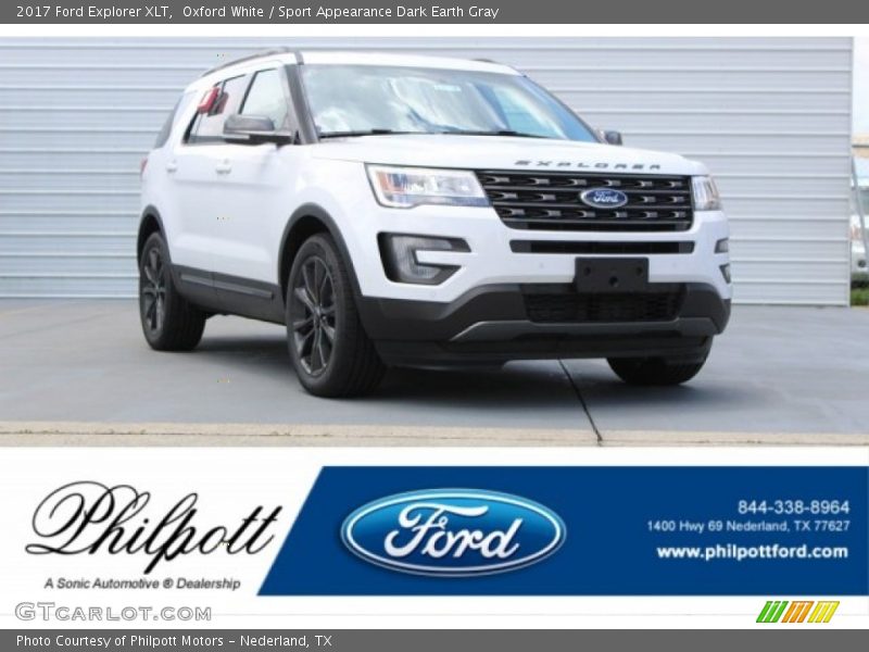 Oxford White / Sport Appearance Dark Earth Gray 2017 Ford Explorer XLT
