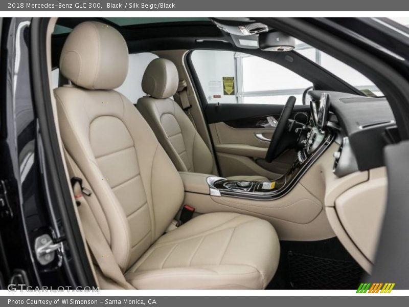 Black / Silk Beige/Black 2018 Mercedes-Benz GLC 300