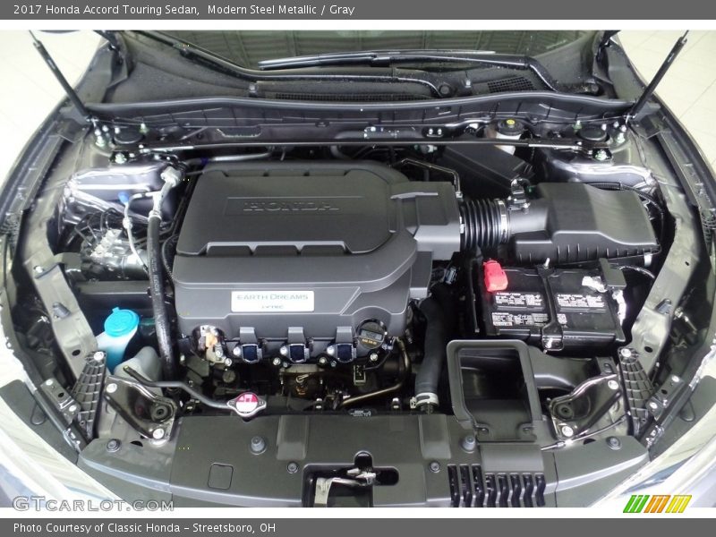 Modern Steel Metallic / Gray 2017 Honda Accord Touring Sedan