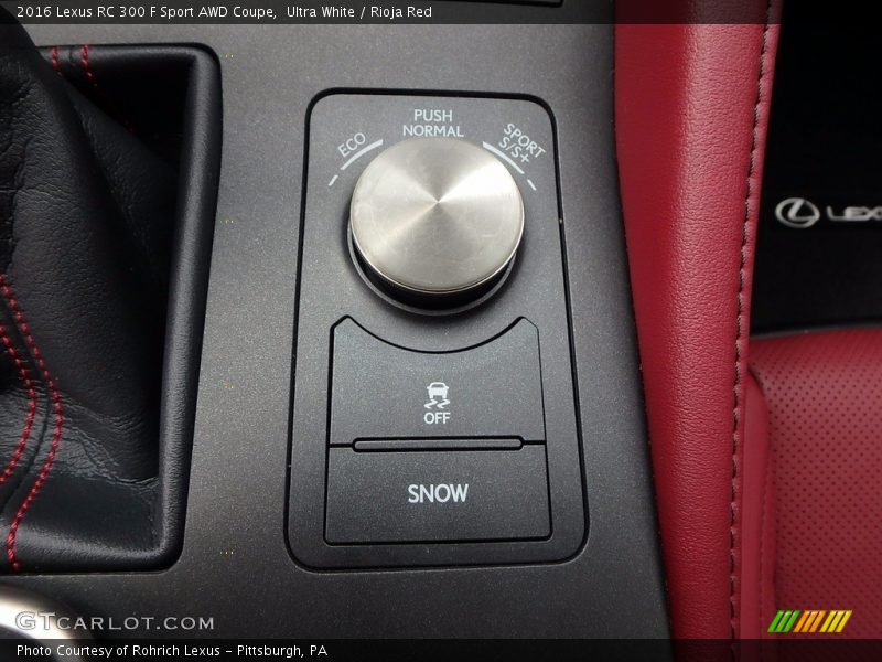 Controls of 2016 RC 300 F Sport AWD Coupe