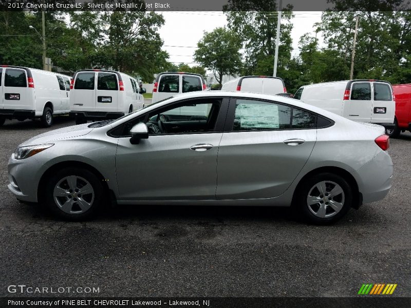Silver Ice Metallic / Jet Black 2017 Chevrolet Cruze LS