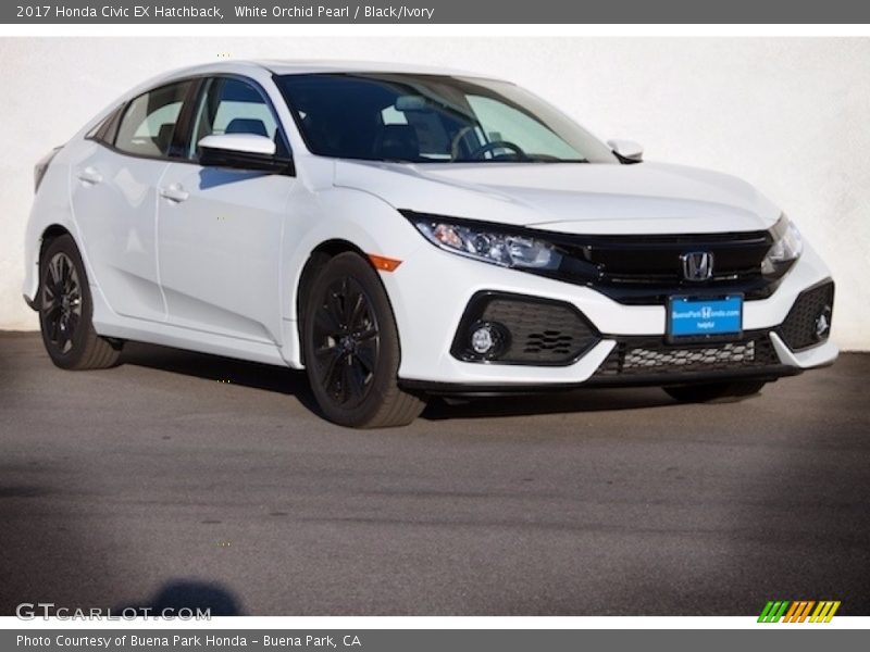 White Orchid Pearl / Black/Ivory 2017 Honda Civic EX Hatchback