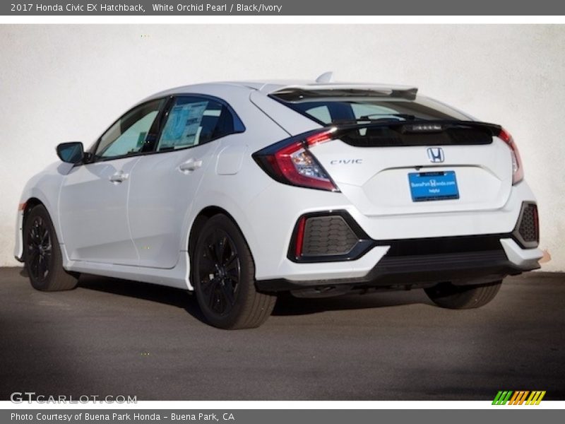 White Orchid Pearl / Black/Ivory 2017 Honda Civic EX Hatchback